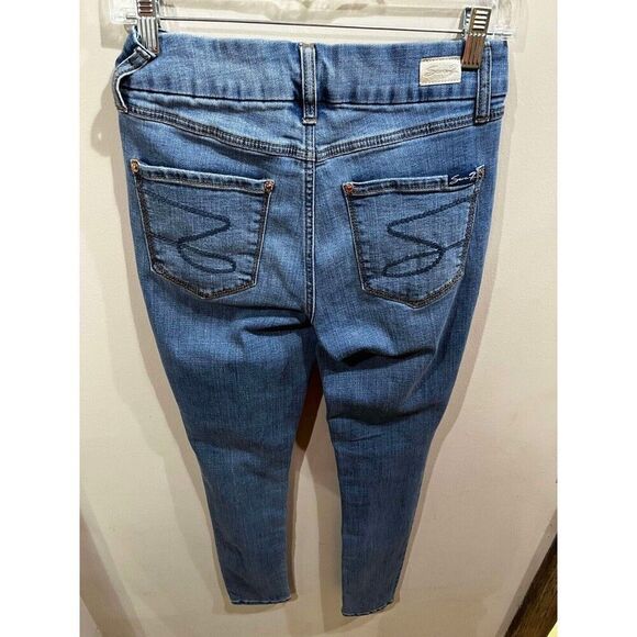 Seven7 Jeans Women's Size 4 Blue Mid Rise Skinny Denim Normcore 5 Pockets - Picture 2 of 8